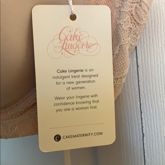 New with tags: underwire maternity nursing bra - Picture 5 of 7